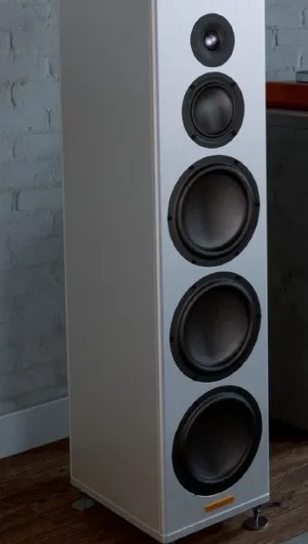 Magico A5 3-vägs golvhögtalare