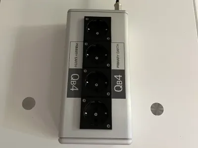 QB-4 nätlist med jordkabel RCA